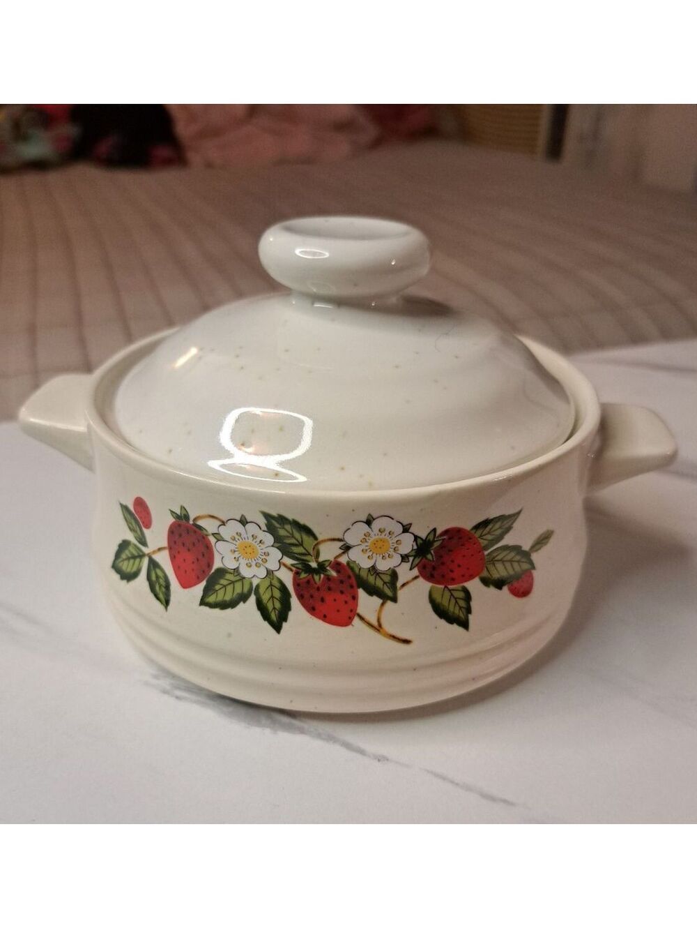 Vintage Sheffield Strawberries 'n Cream Stoneware Lidded Indiv. Casserole Dish